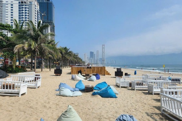 Maia Beach Bar
